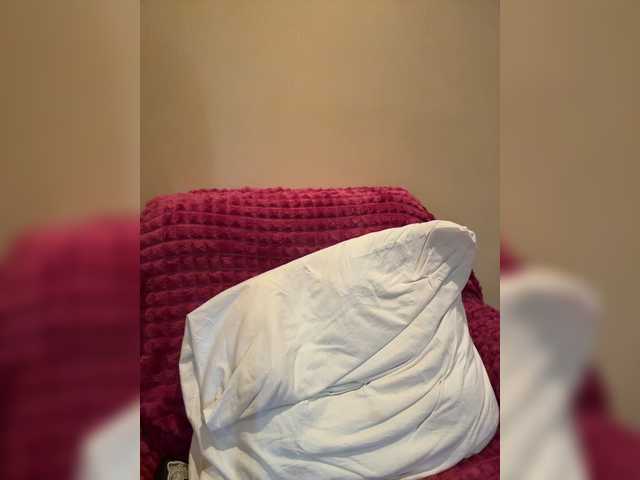 MILKIWAYSEX23 live webcam show