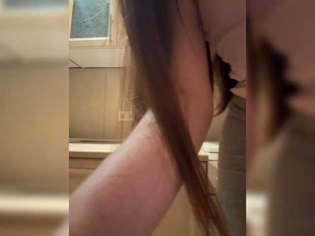 MILKIWAYSEX23 live cam on BongaCams