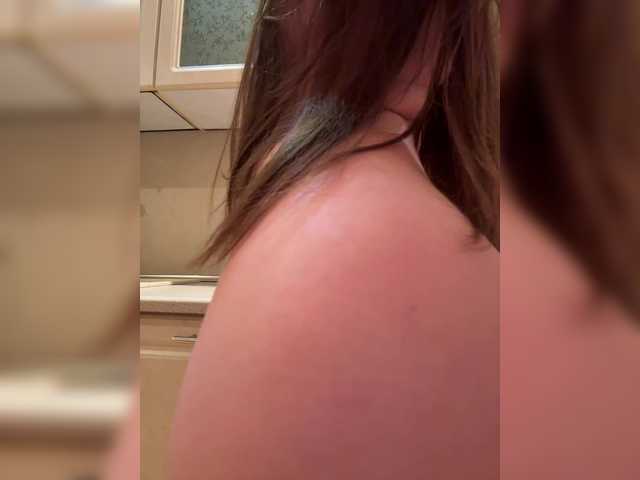 MILKIWAYSEX23 live cam on BongaCams