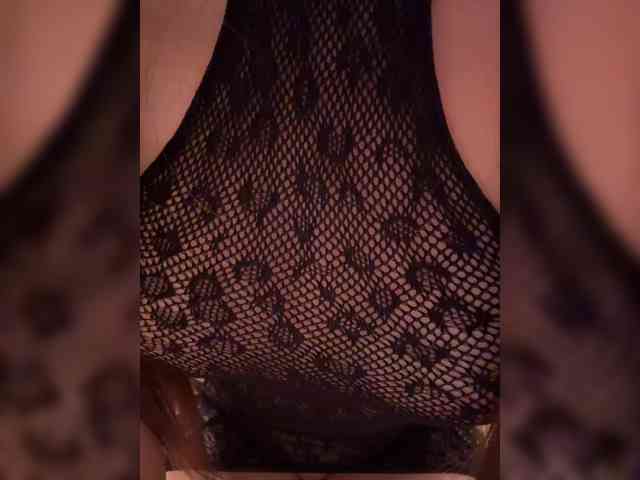 MILKIWAYSEX23 webcam