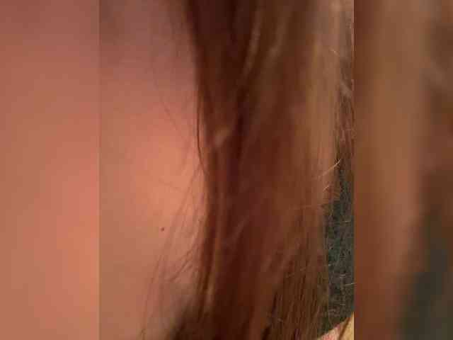 MILKIWAYSEX23 webcam