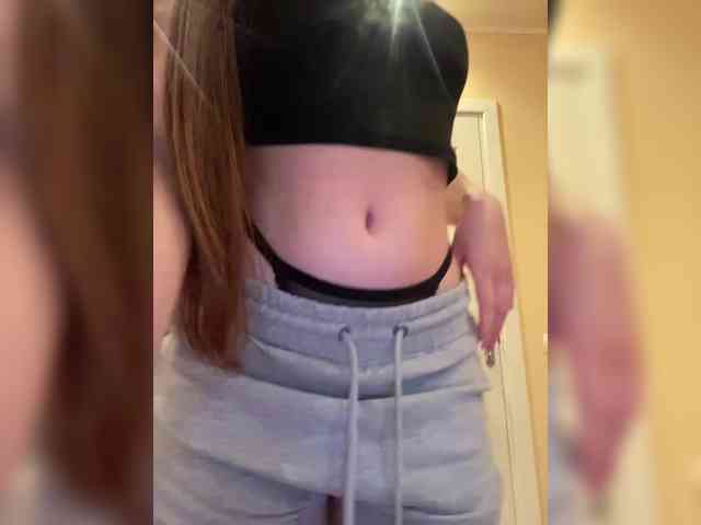 MILKIWAYSEX23 webcam