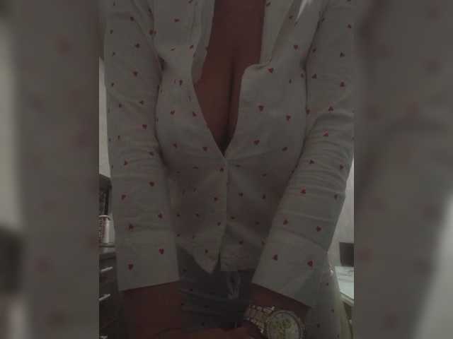 Biggirl777 live cam on BongaCams