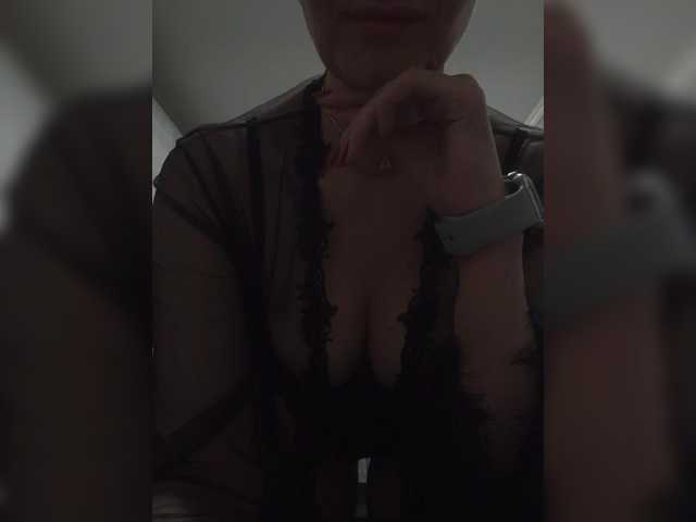 Biggirl777's BongaCams show and profile