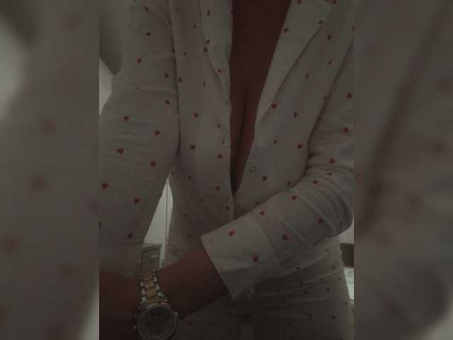 Biggirl777 live cam on BongaCams