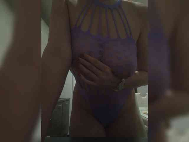 Biggirl777 webcam