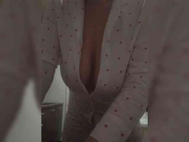 Biggirl777 webcam