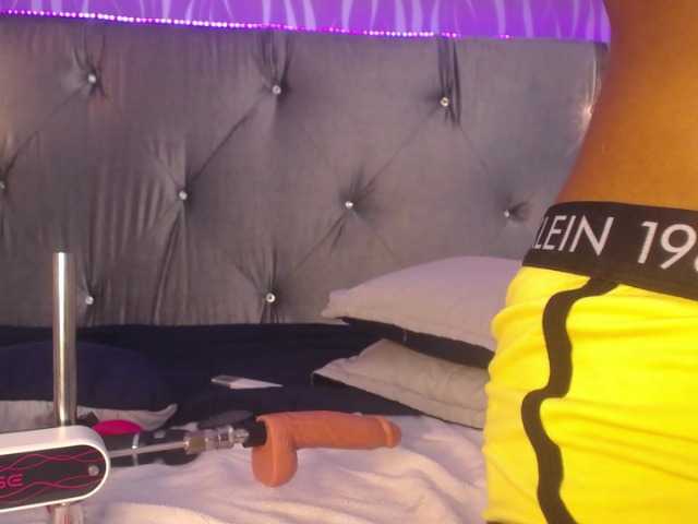 AlikaAdul live cam on BongaCams