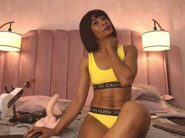 AlikaAdul live cam on BongaCams