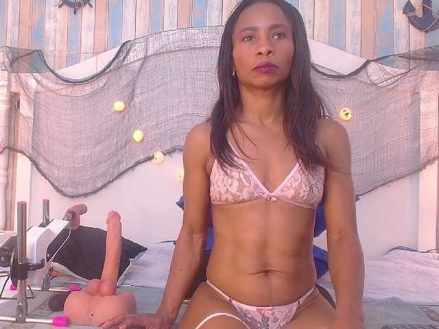 AlikaAdul live cam on BongaCams