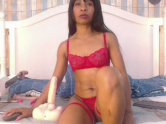 AlikaAdul live cam preview