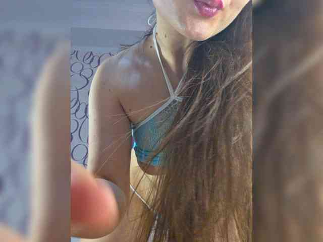 1LexXxMyY webcam