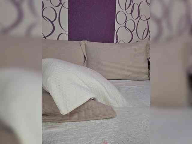 1LexXxMyY webcam