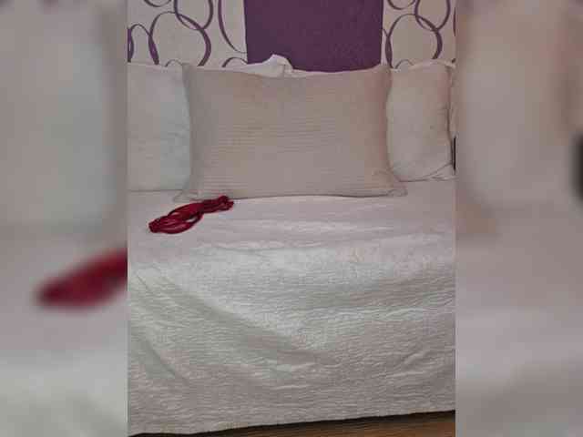 1LexXxMyY webcam