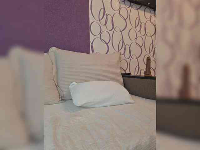 1LexXxMyY webcam