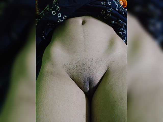 YourAadhya live cam on BongaCams
