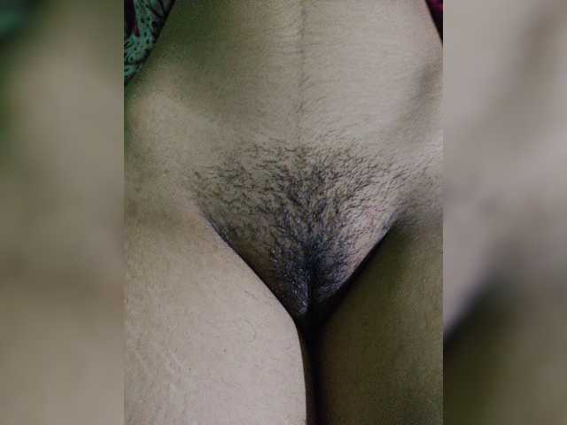 YourAadhya live cam on BongaCams