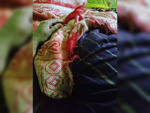 YourAadhya live cam on BongaCams