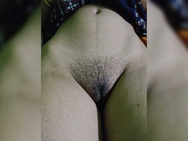 YourAadhya live cam on BongaCams