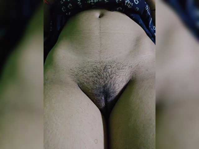 YourAadhya live cam on BongaCams