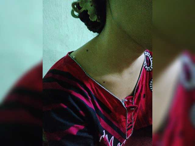 YourAadhya live cam on BongaCams