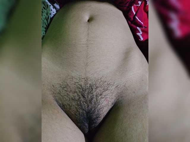 YourAadhya live cam on BongaCams