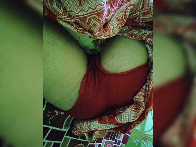 YourAadhya live cam on BongaCams