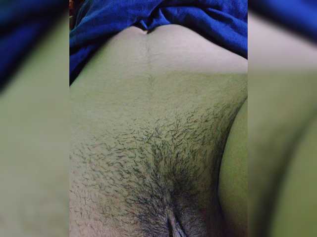YourAadhya live cam on BongaCams