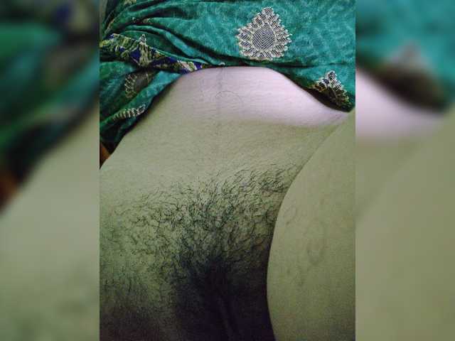 YourAadhya live cam on BongaCams