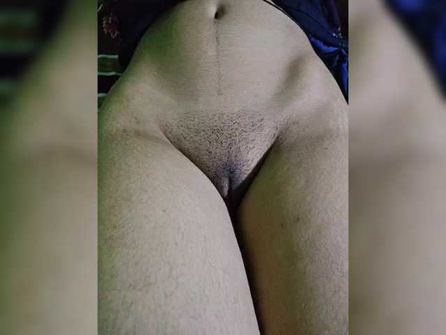 YourAadhya live cam on BongaCams