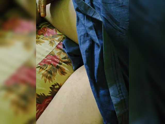 YourAadhya live cam on BongaCams