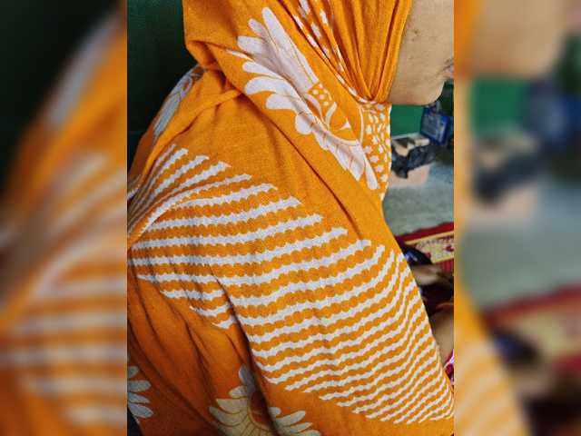 YourAadhya live cam on BongaCams