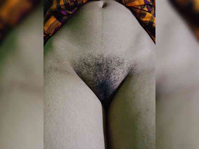AadhyaLove webcam
