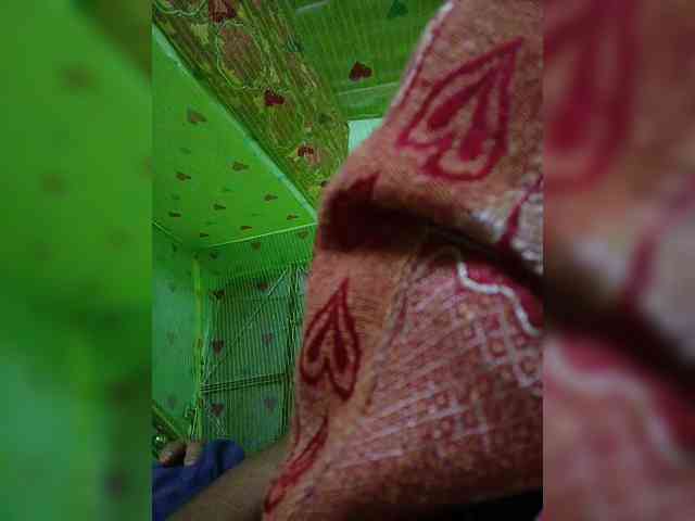 AadhyaLove webcam