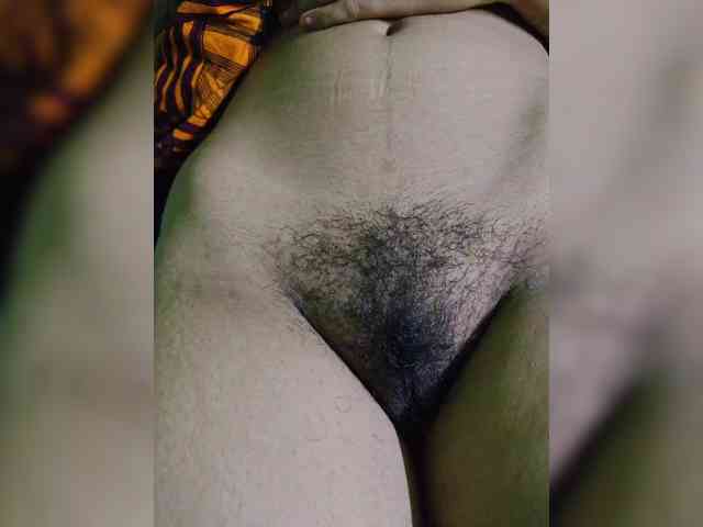 AadhyaLove webcam