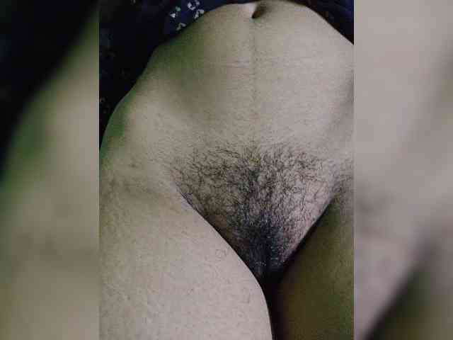 AadhyaLove webcam