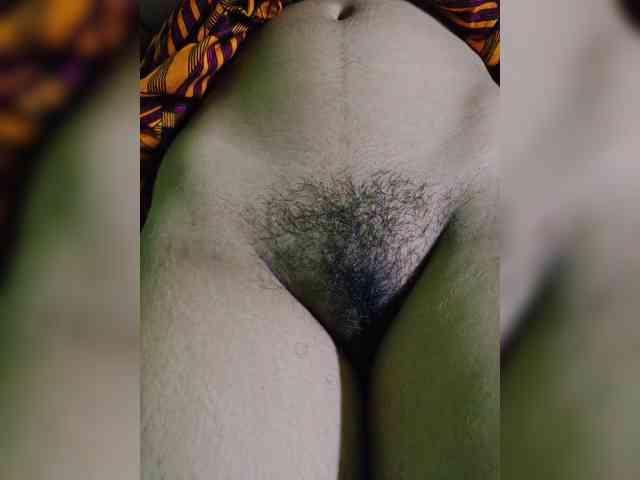 AadhyaLove webcam