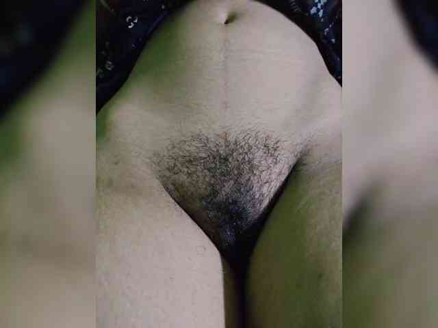 AadhyaLove webcam