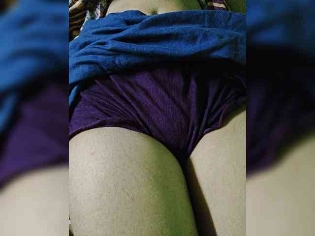 AadhyaLove webcam