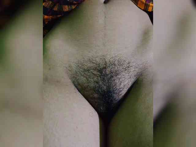 AadhyaLove webcam