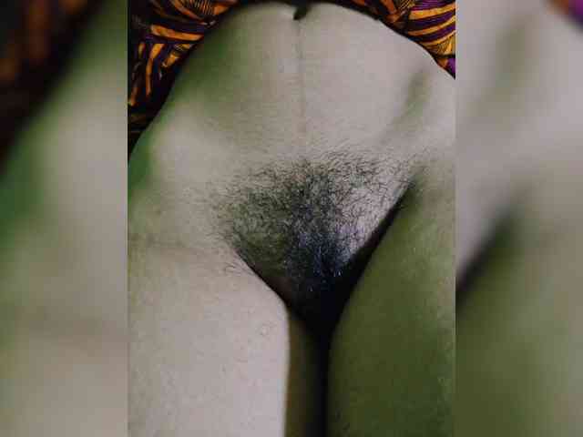 AadhyaLove webcam