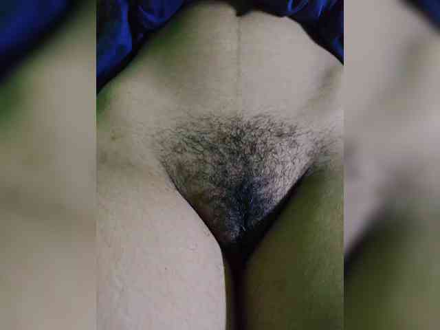 AadhyaLove webcam