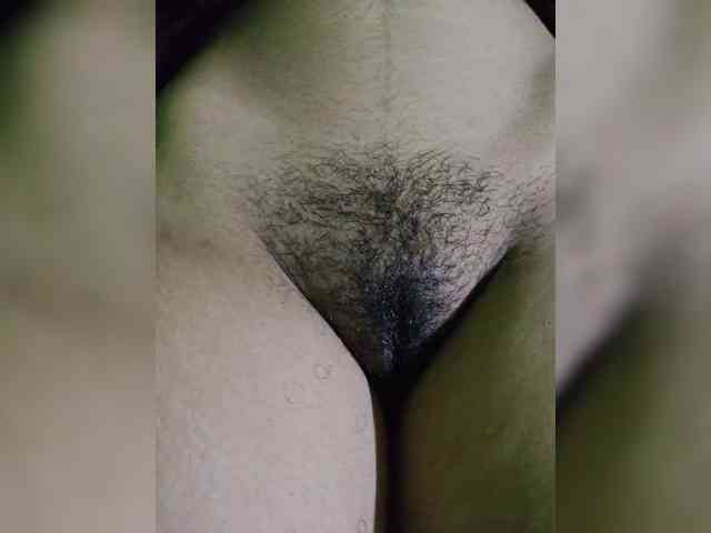 AadhyaLove webcam