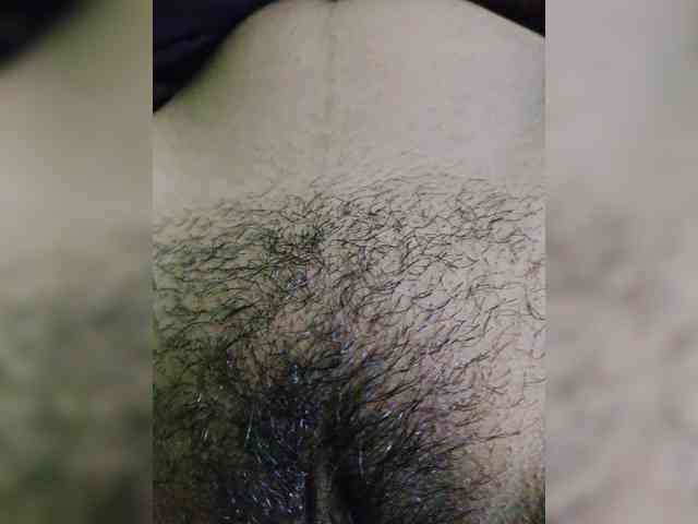 AadhyaLove webcam