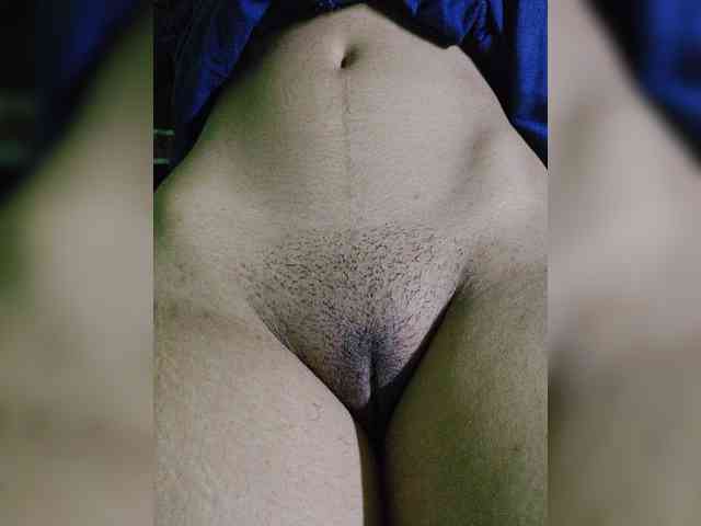 AadhyaLove webcam