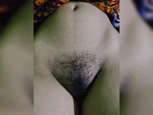 AadhyaLove webcam