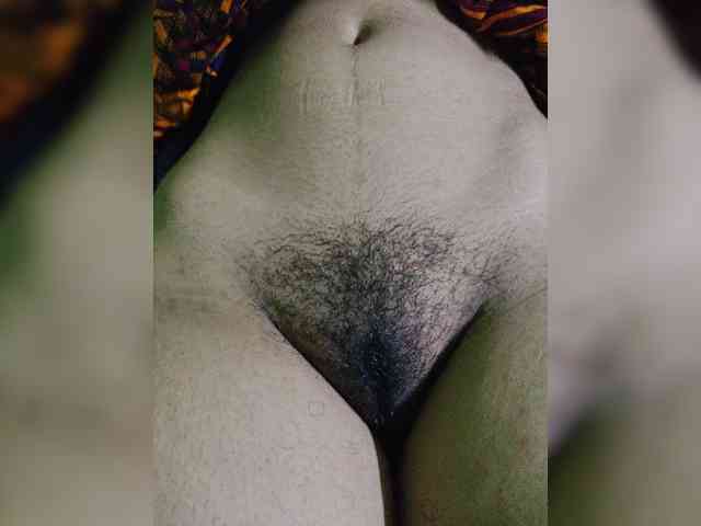 AadhyaLove webcam