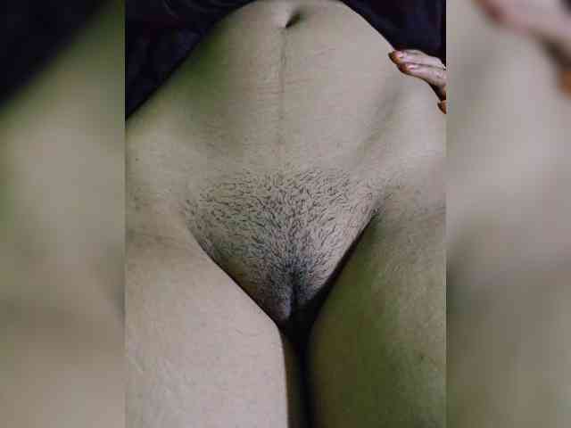 AadhyaLove webcam