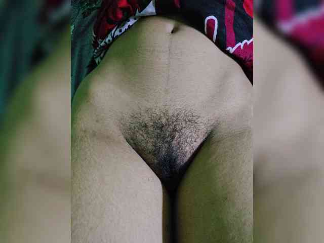 AadhyaLove webcam