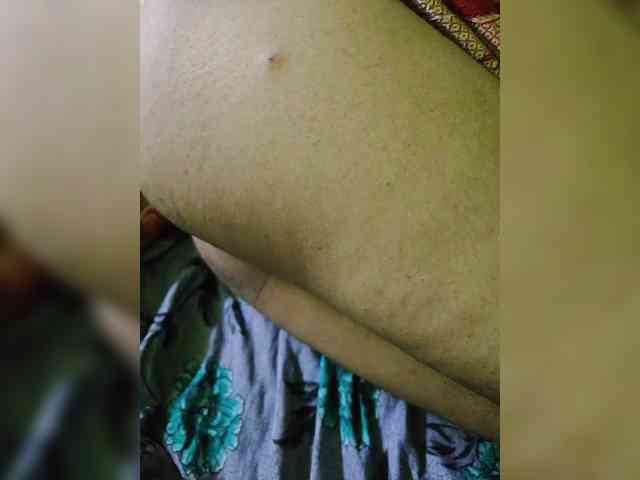 Aadhyababy webcam